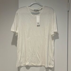 NWT Men’s Vince V-Neck Tee